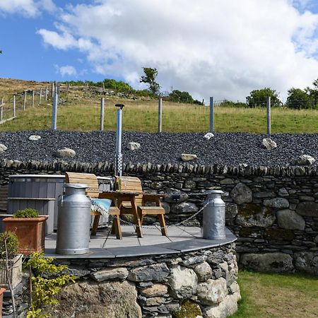 Finest Retreats - Moelis Granary - Luxury Cottage With Hot Tub Llandrillo Eksteriør billede