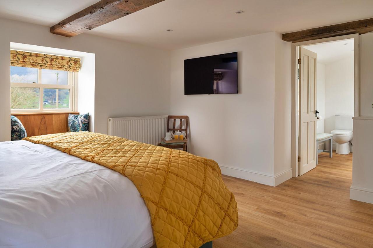 Finest Retreats - Moelis Granary - Luxury Cottage With Hot Tub Llandrillo Eksteriør billede
